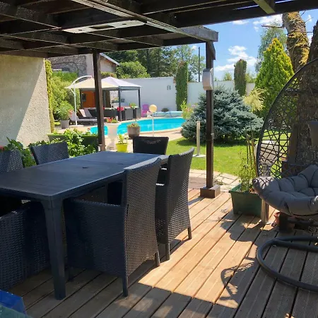 Le Charme A La Campagne Proche De Vichy Homestay *